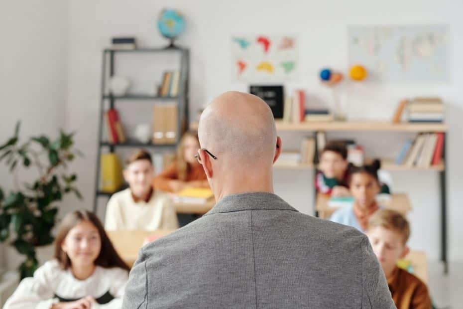 Man teaching students in Korea