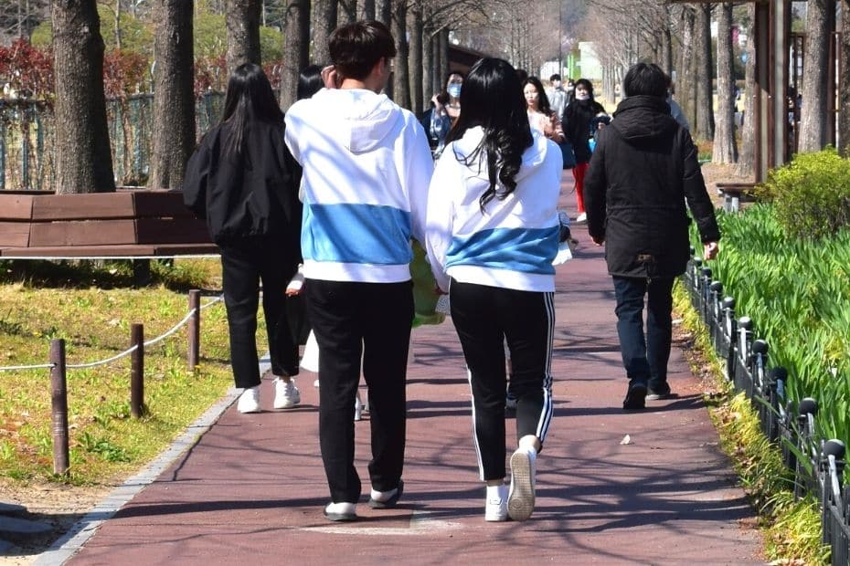 Dating in Korea involves wearing couples clothing