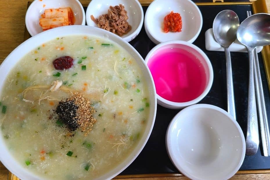 Healthy chicken porridge from Bon Juk in Korea