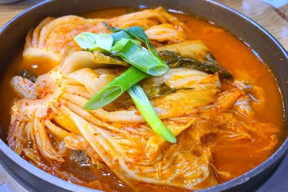 20 Traditional Korean Dishes Authentic Food Youll Love 