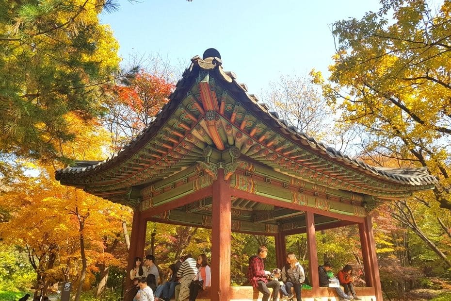 People resting in Changgyeong Palace, Seoul