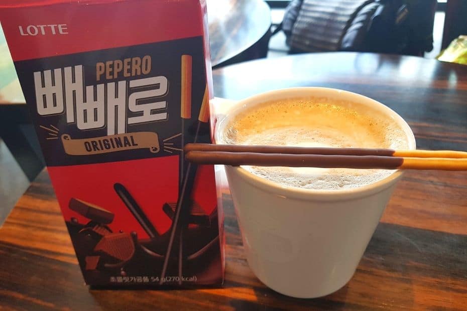 Pepero with coffee