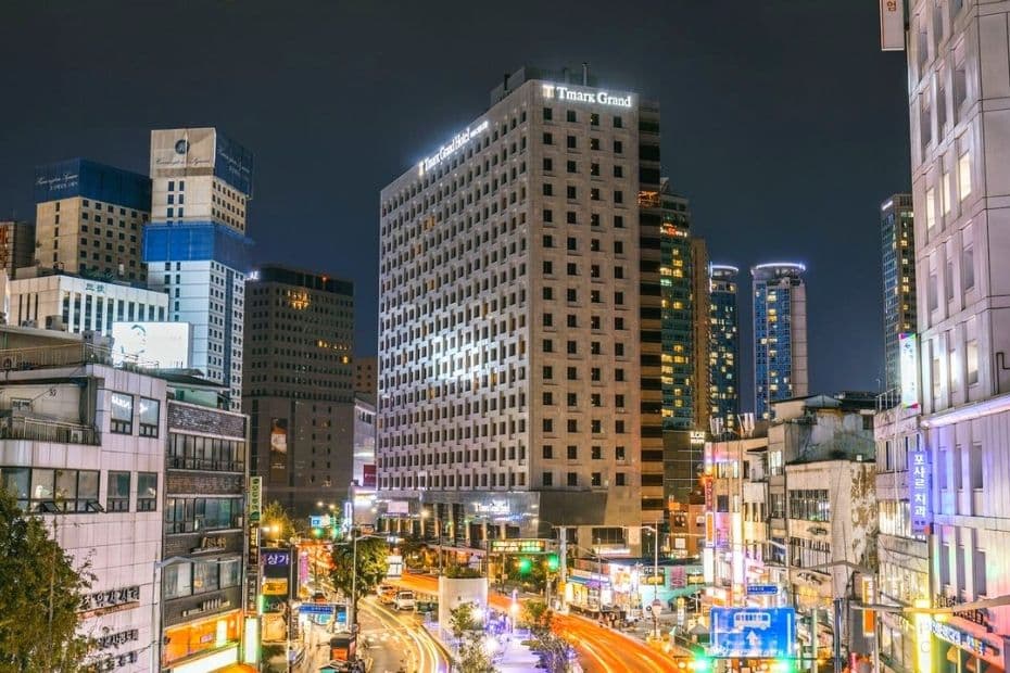 Top 10 Budget Hotels In Myeongdong: Best Stays Under $100 4
