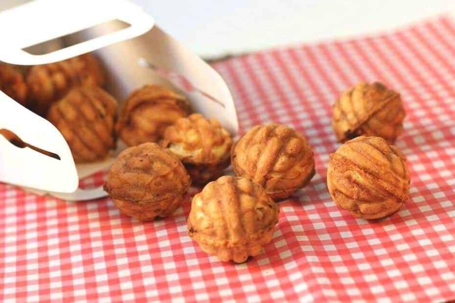 Hodu-gwaja Korean chestnut bread