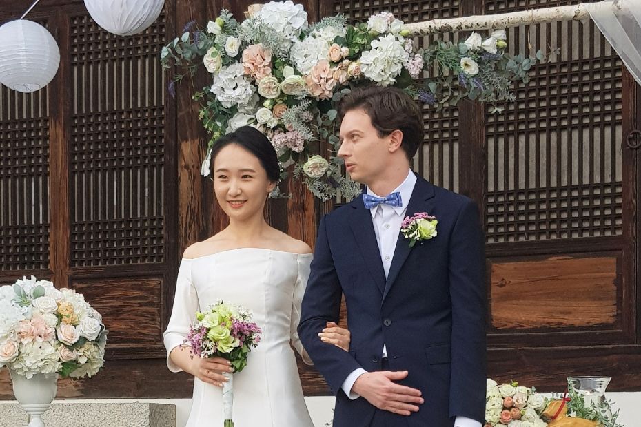 Foreigner getting married in Korea to Korean woman