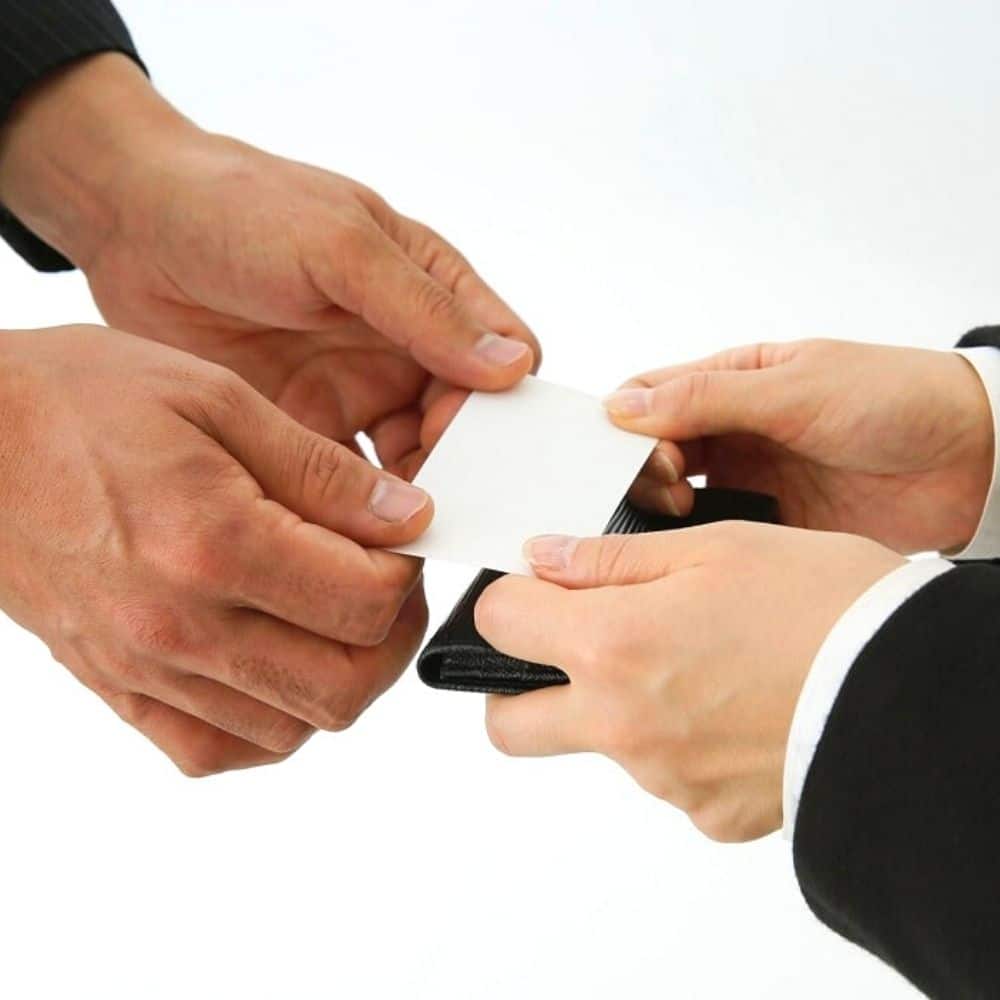 Give Business Cards With Two Hands In Korea