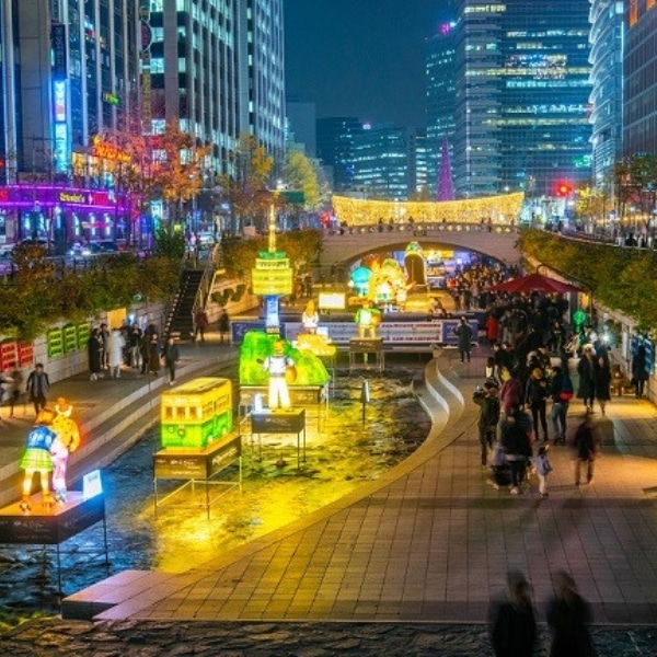 Winter Illuminations At Cheonggyecheon Stream In Seoul
