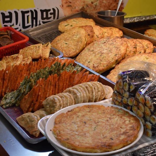 Bindaetteok in Gwangjang Market Seoul