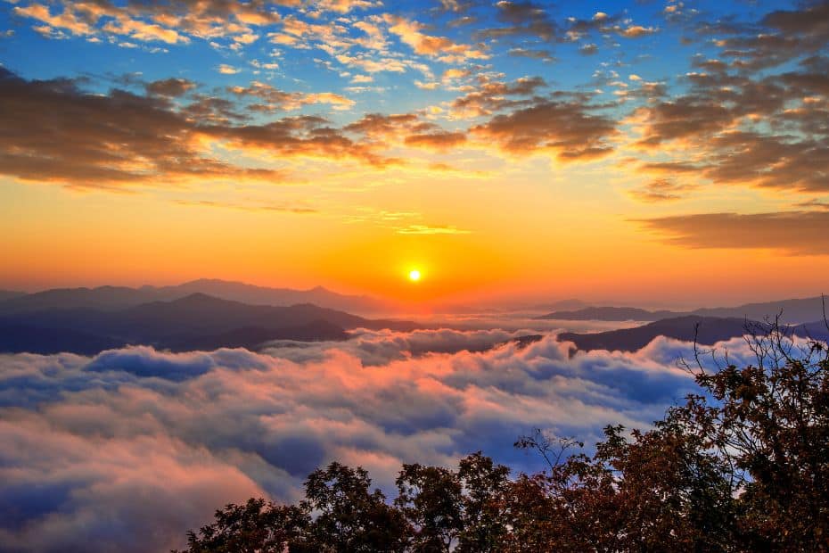 Sunrise over Seoraksan National Park Korea