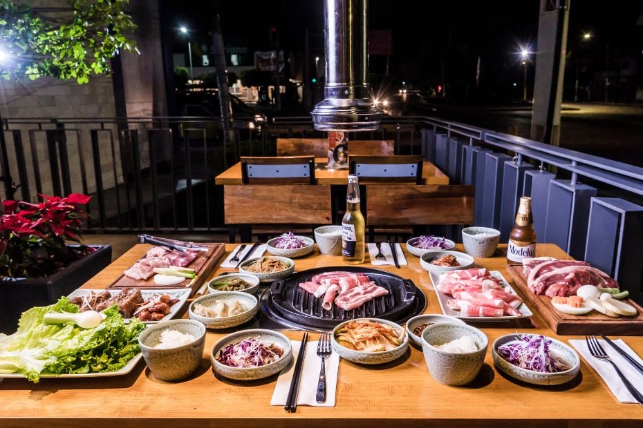 Getting a table in a Korean restaurant