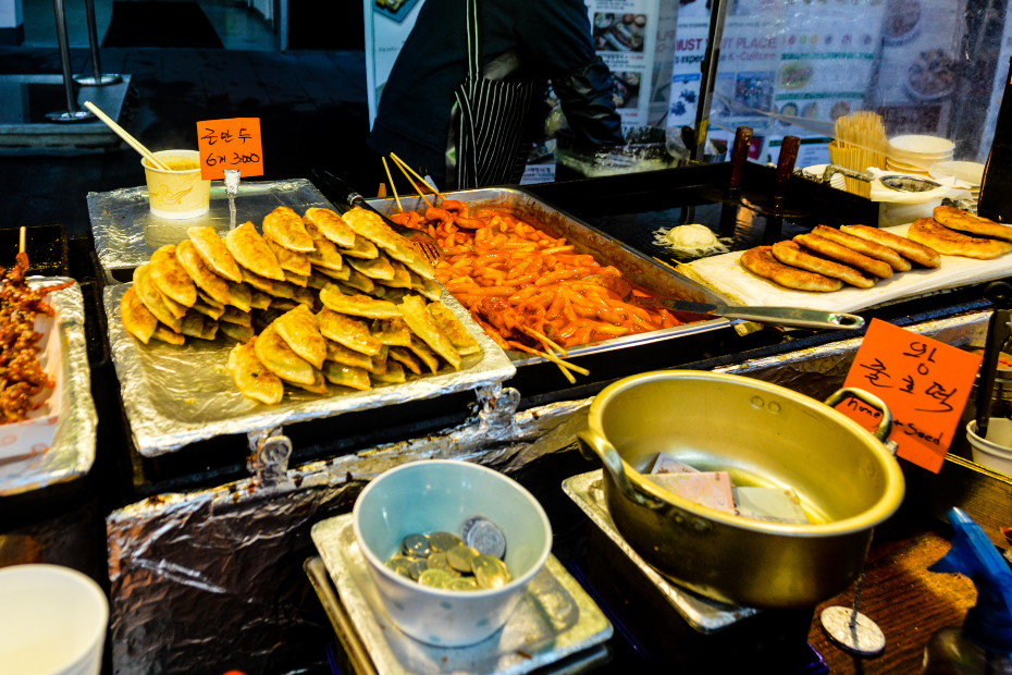 How to order Korean street food