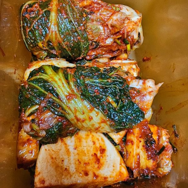 Handmade baechu kimchi and radish kimchi