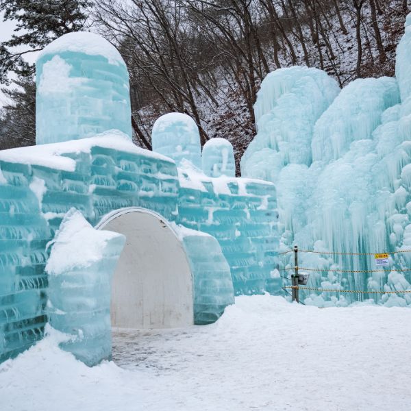 Ice cave and Ice Fountain in Korea