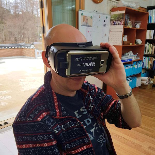 VR Introduction during a temple stay in Korea