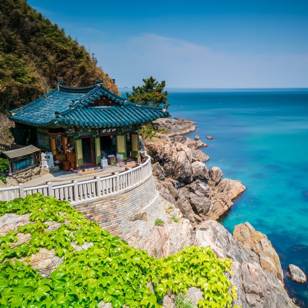 Do A Temple Stay In Korea For An Amazing Experience In 2026 15 Hongyryeonam Hermitage At Naksansa Temple In Korea