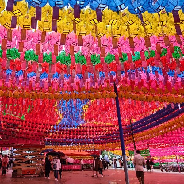 Where To Stay In Seoul 2025: District Guide For Tourists 66 Jogyesa Temple In Insadong Neighbourhood