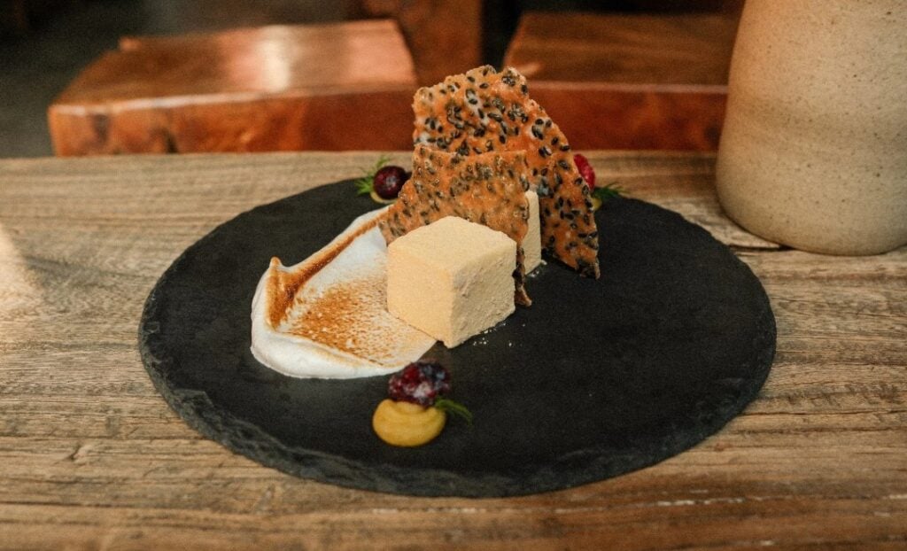 20 Best Cafés in Seoul You Should Visit in 2025 37 ongozisin ongo ice